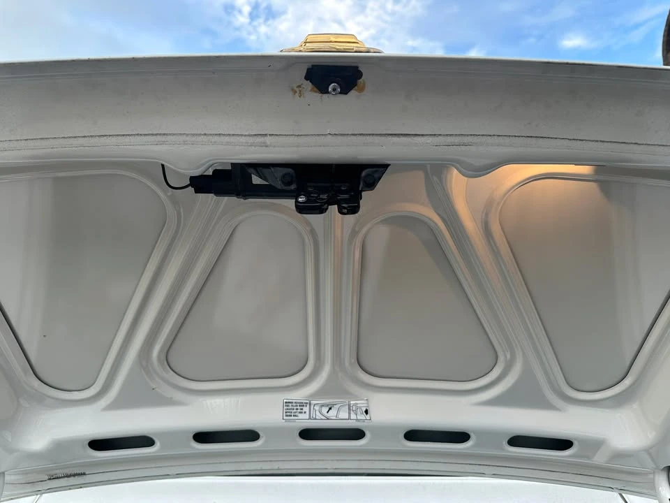 1989 Cadillac DeVille 6th Gen - Image 8 of 14