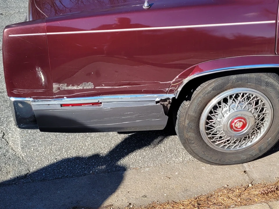 1989 Cadillac DeVille 6th Gen - Image 6 of 17