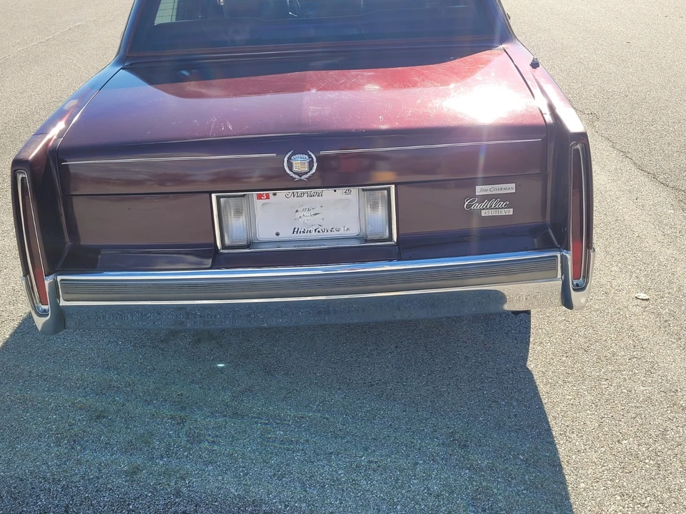 1989 Cadillac DeVille 6th Gen - Image 7 of 17