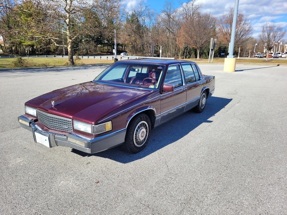 1989 Cadillac DeVille 6th Gen - Image 3 of 17