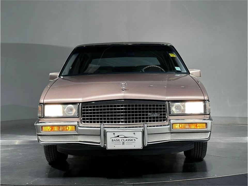 1989 Cadillac DeVille 6th Gen - Image 20 of 31