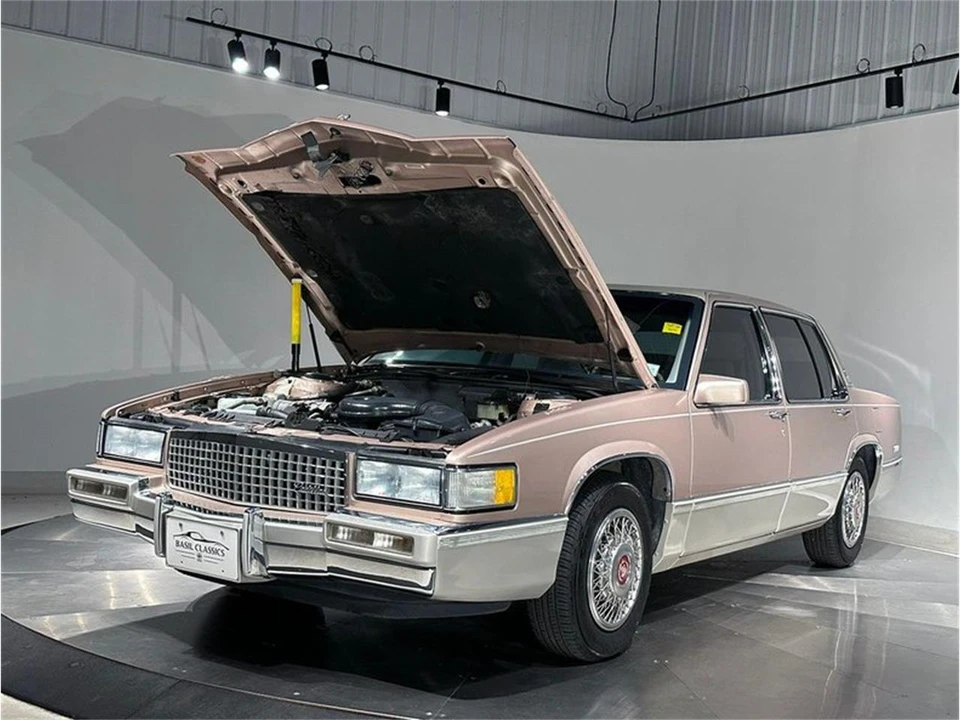 1989 Cadillac DeVille 6th Gen - Image 25 of 31