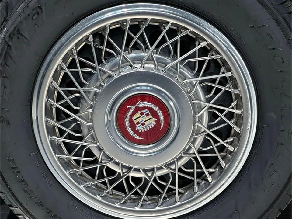 1989 Cadillac DeVille 6th Gen - Image 14 of 31