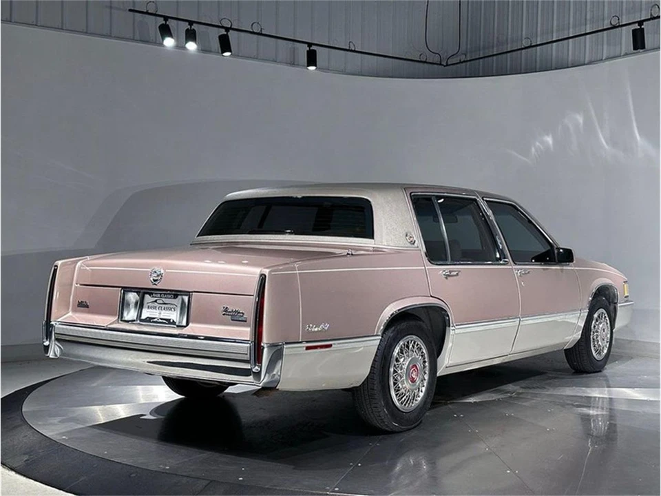 1989 Cadillac DeVille 6th Gen - Image 8 of 31