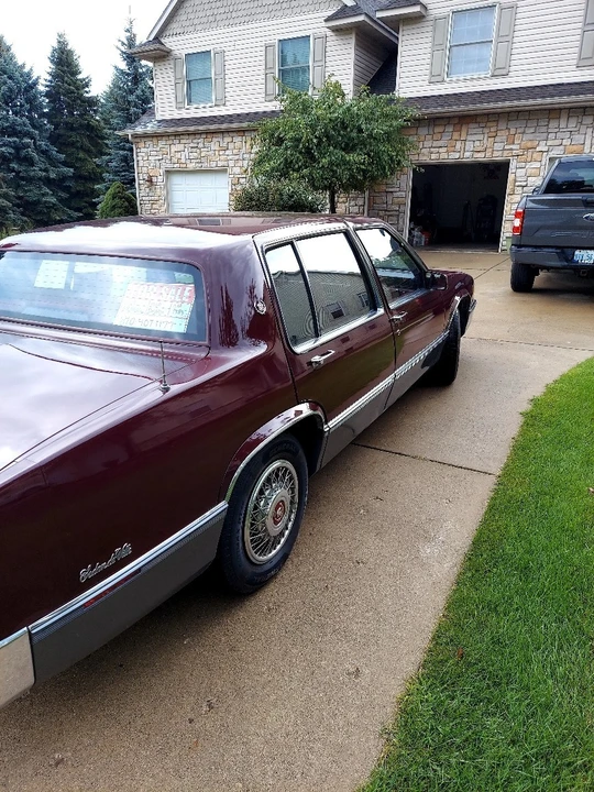 1989 Cadillac DeVille 6th Gen - Image 4 of 13