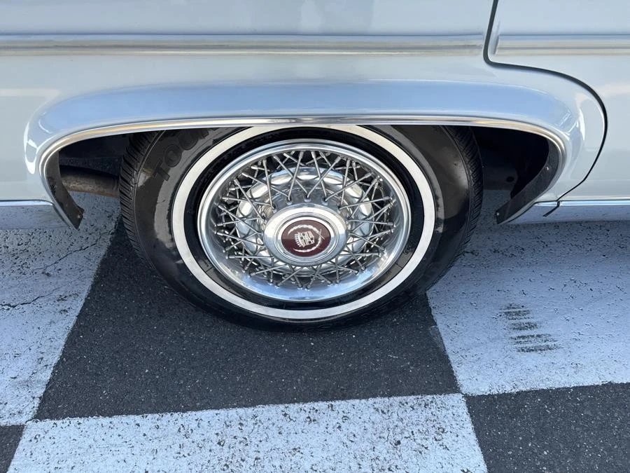1989 Cadillac DeVille 6th Gen - Image 13 of 30