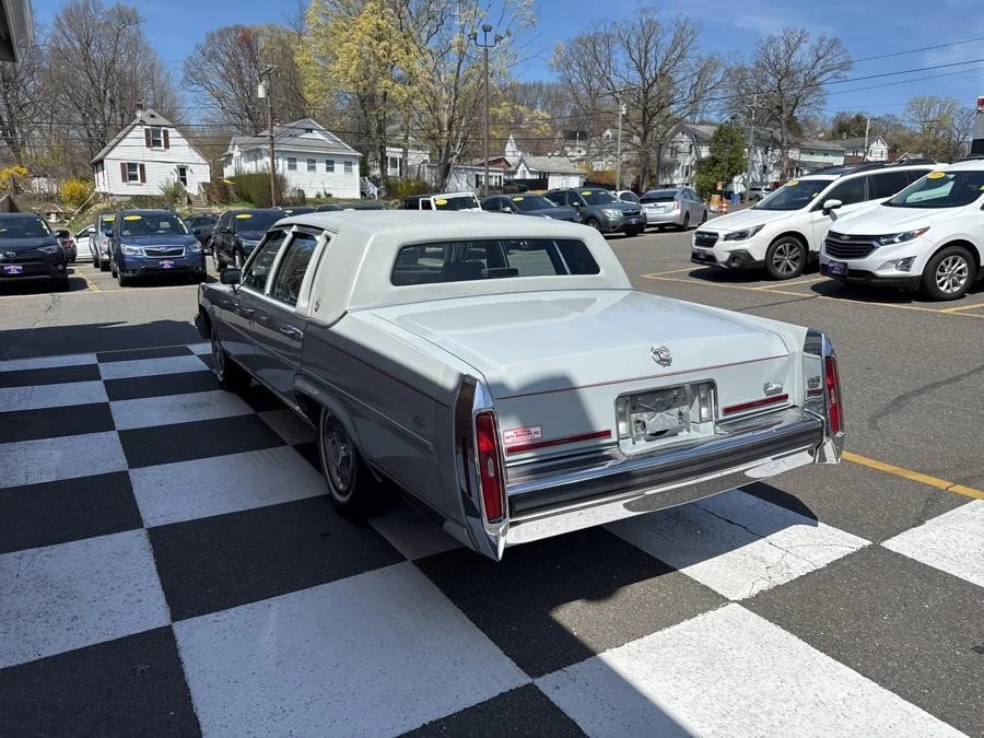 1989 Cadillac DeVille 6th Gen - Image 4 of 30