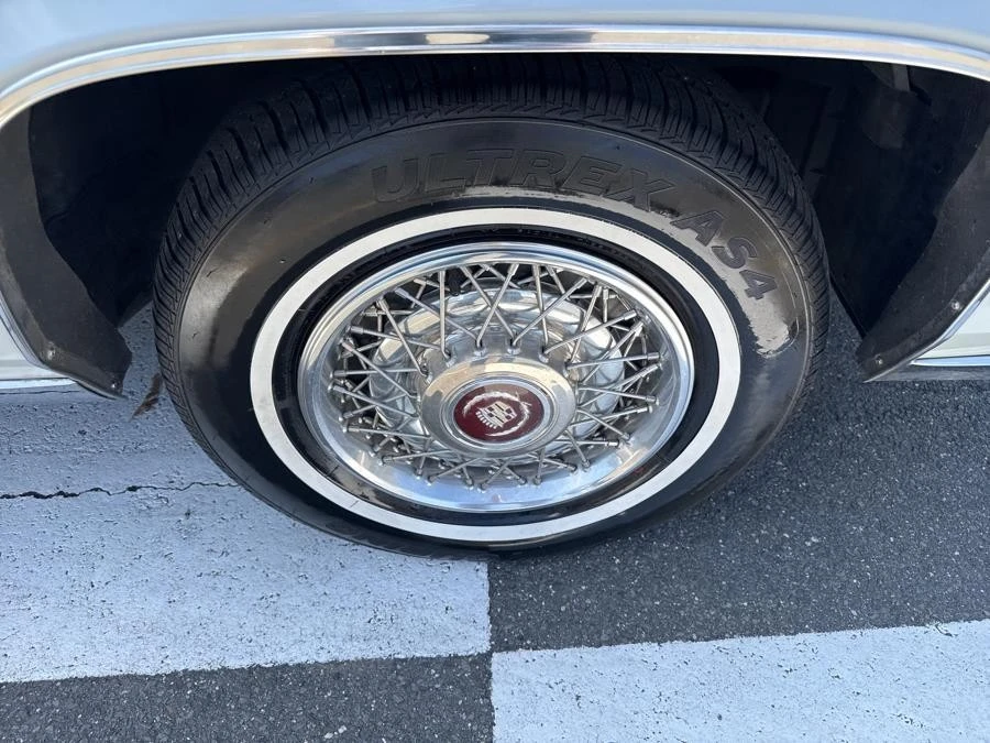 1989 Cadillac DeVille 6th Gen - Image 12 of 30