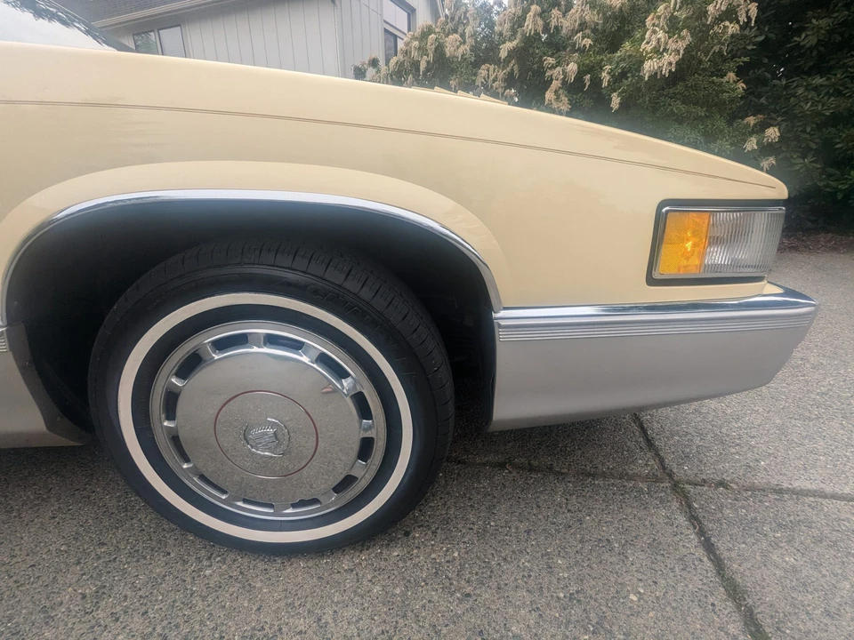 1989 Cadillac DeVille 6th Gen - Image 30 of 31