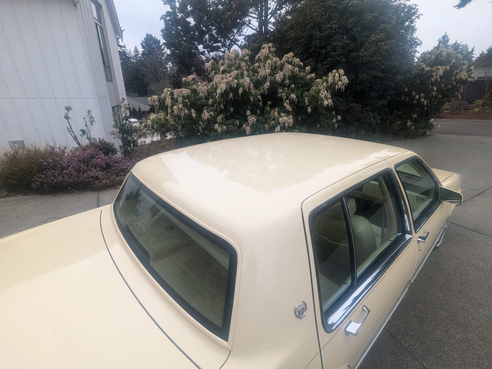 1989 Cadillac DeVille 6th Gen - Image 26 of 31