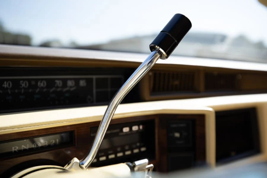 1989 Cadillac DeVille 6th Gen - Image 20 of 23