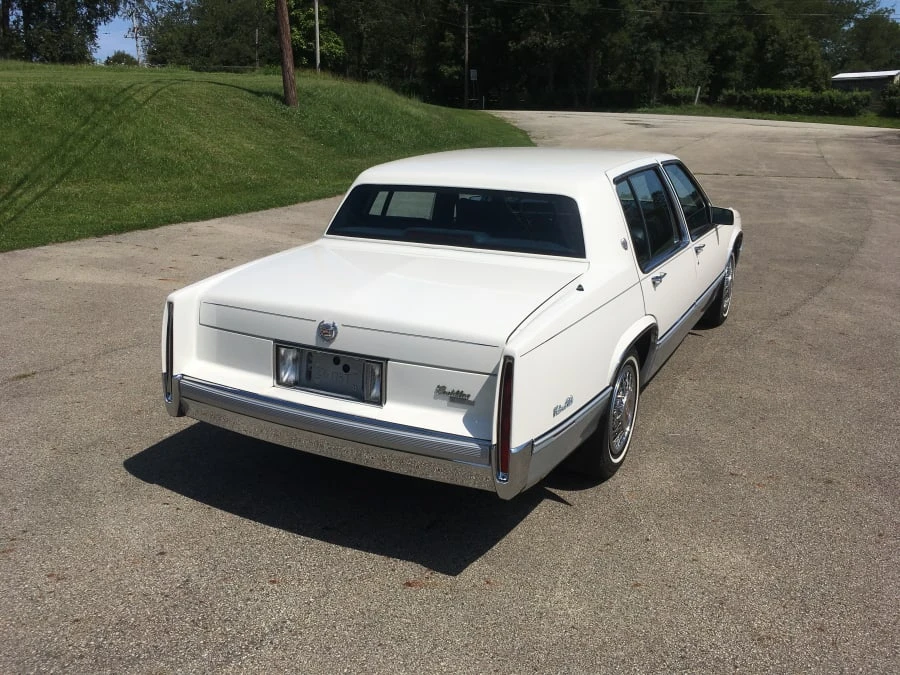1989 Cadillac DeVille 6th Gen - Image 3 of 8