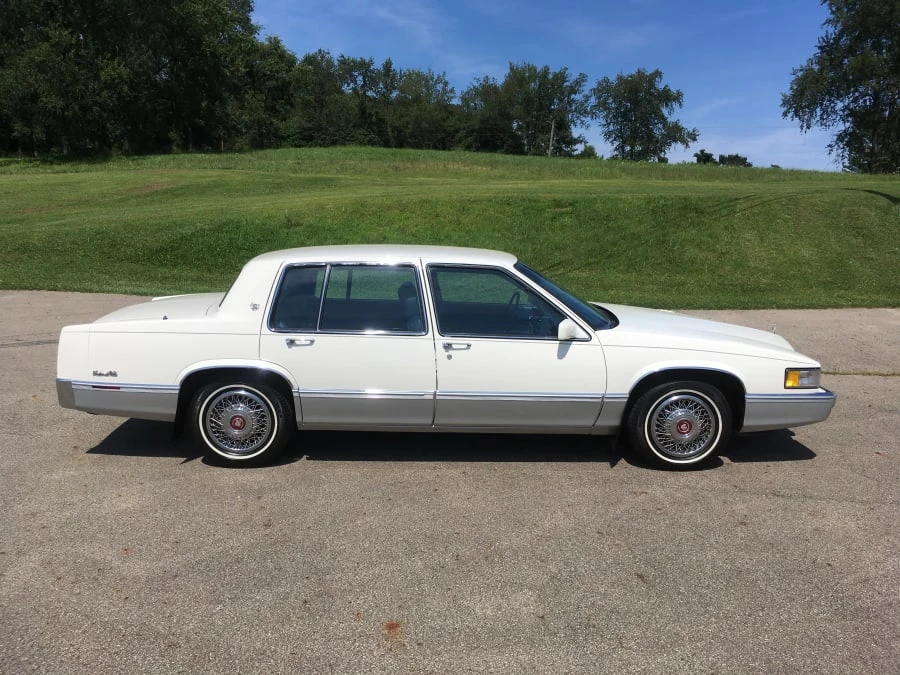 1989 Cadillac DeVille 6th Gen - Image 7 of 8