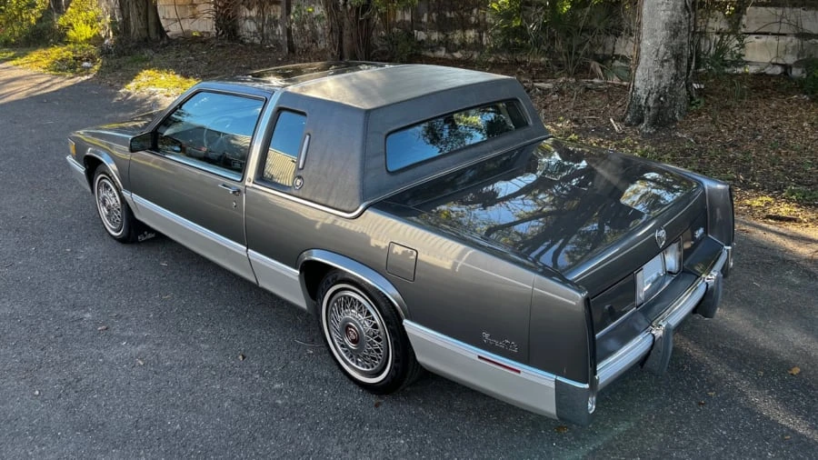 1989 Cadillac DeVille 6th Gen - Image 2 of 28
