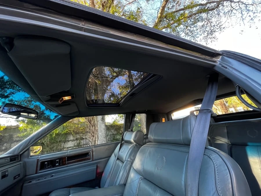 1989 Cadillac DeVille 6th Gen - Image 25 of 28