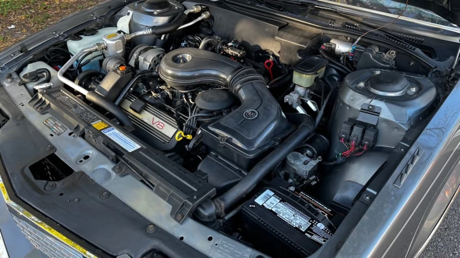 1989 Cadillac DeVille 6th Gen - Image 9 of 28