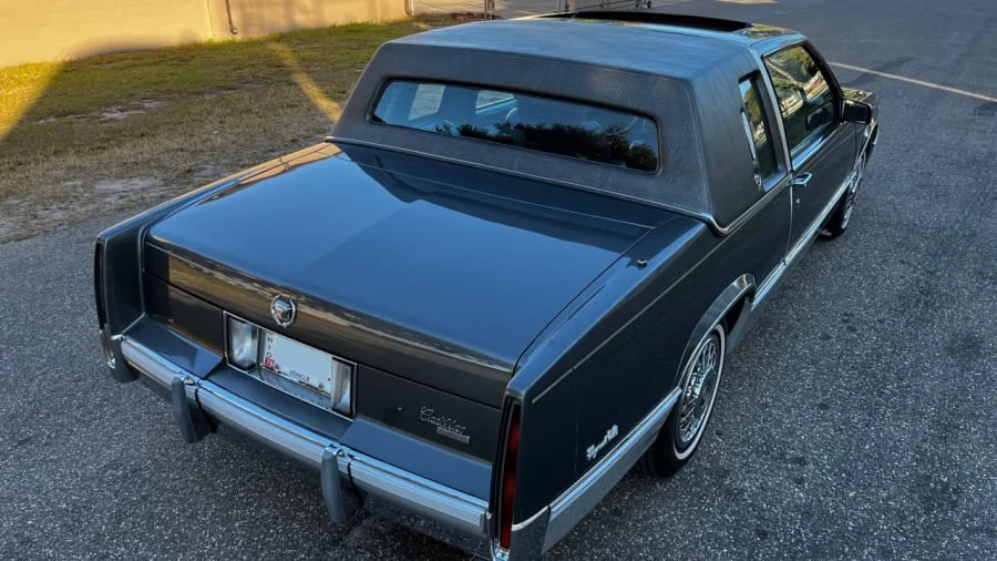 1989 Cadillac DeVille 6th Gen - Image 27 of 28