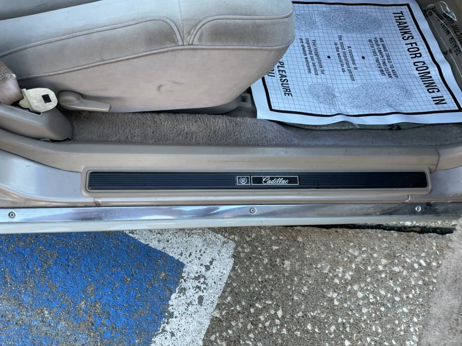 1989 Cadillac DeVille 6th Gen - Image 28 of 30