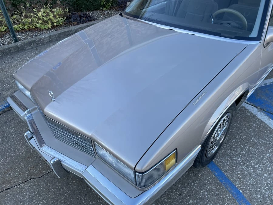 1989 Cadillac DeVille 6th Gen - Image 15 of 30