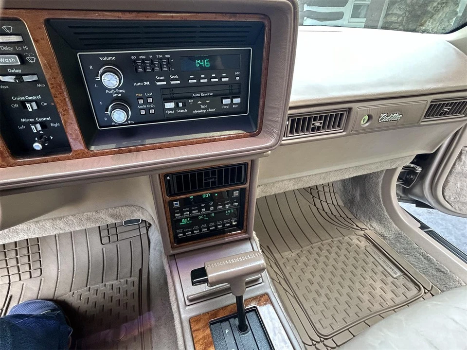 1989 Cadillac Eldorado 11th Gen - Image 9 of 30