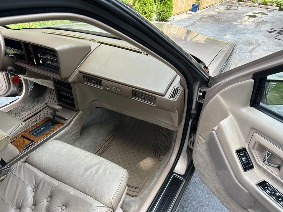 1989 Cadillac Eldorado 11th Gen - Image 12 of 30