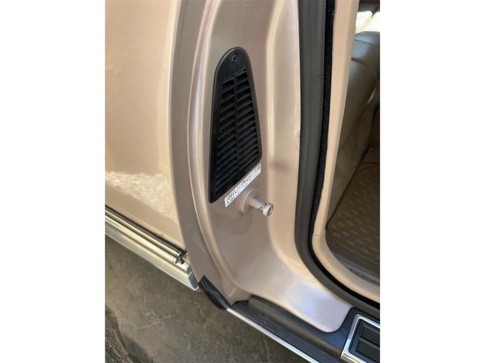 1989 Cadillac Eldorado 11th Gen - Image 19 of 30