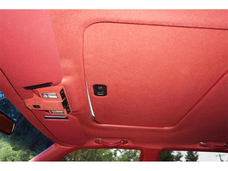 1989 Cadillac Fleetwood - Image 11 of 31