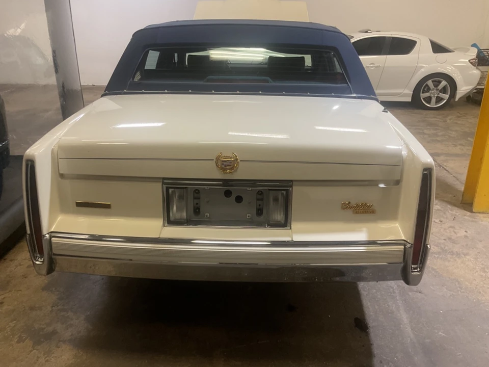1989 Cadillac Fleetwood - Image 13 of 31