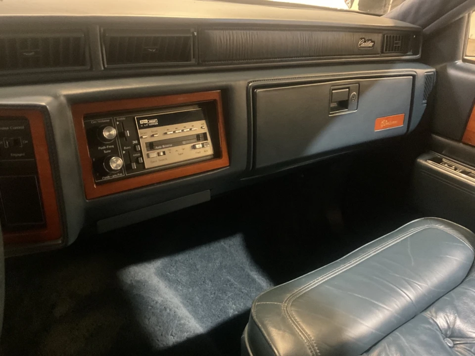 1989 Cadillac Fleetwood - Image 30 of 31