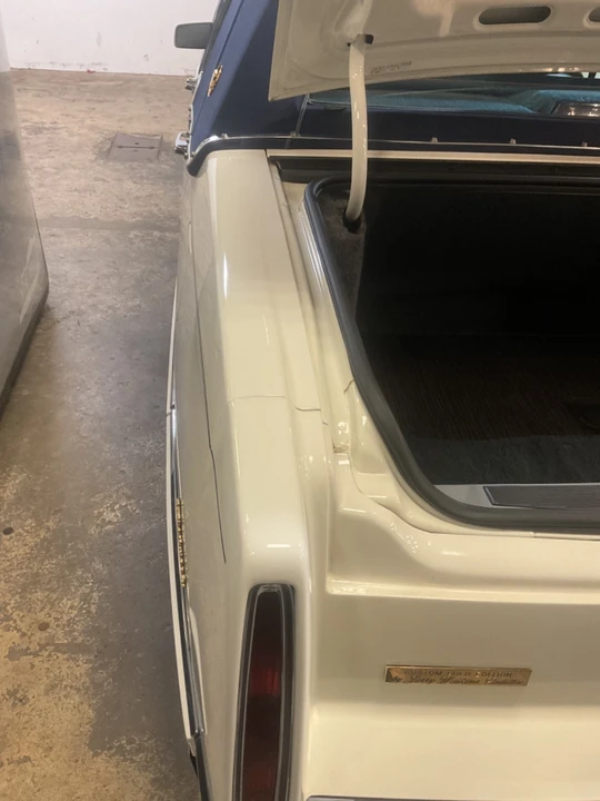 1989 Cadillac Fleetwood - Image 11 of 31