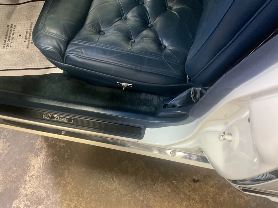 1989 Cadillac Fleetwood - Image 25 of 31