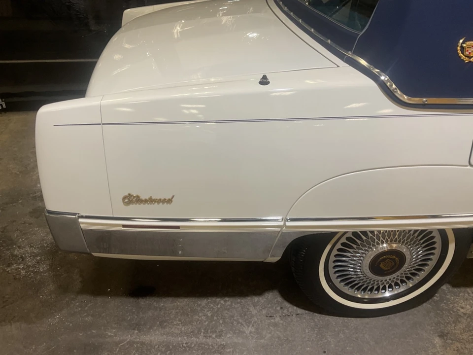 1989 Cadillac Fleetwood - Image 4 of 31