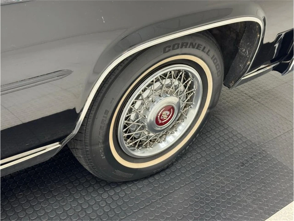 1989 Cadillac Fleetwood - Image 24 of 31