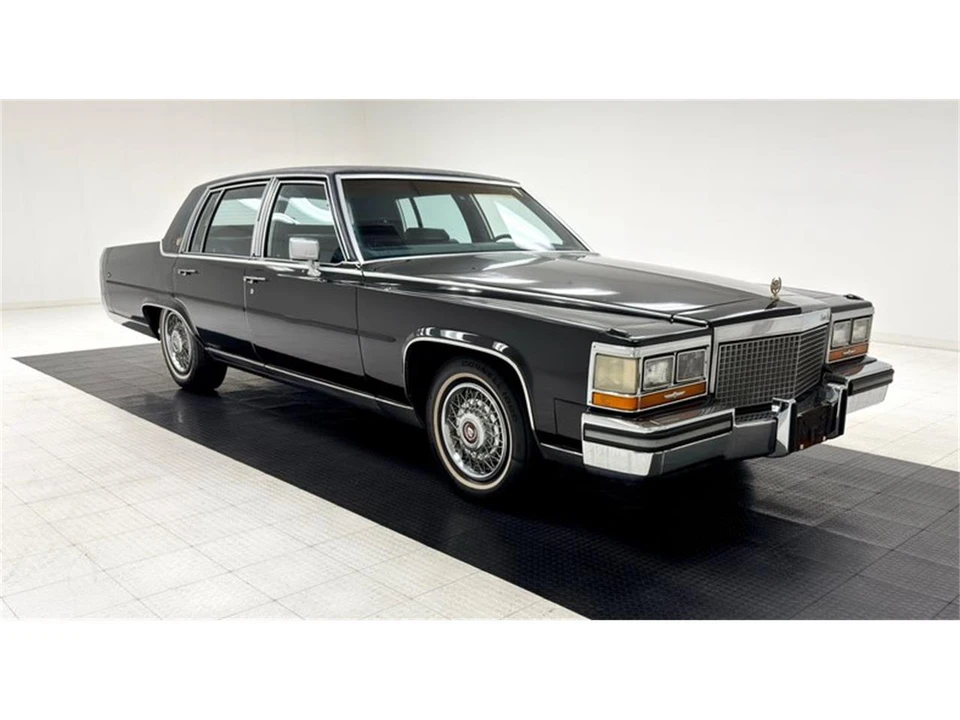 1989 Cadillac Fleetwood - Image 7 of 31