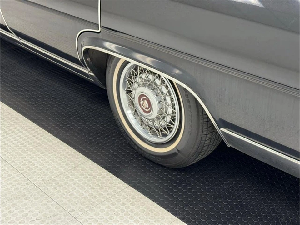1989 Cadillac Fleetwood - Image 19 of 31