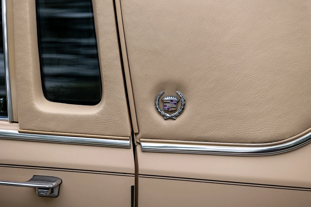 1989 Cadillac Fleetwood - Image 29 of 31