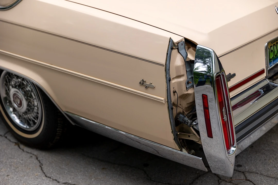 1989 Cadillac Fleetwood - Image 31 of 31