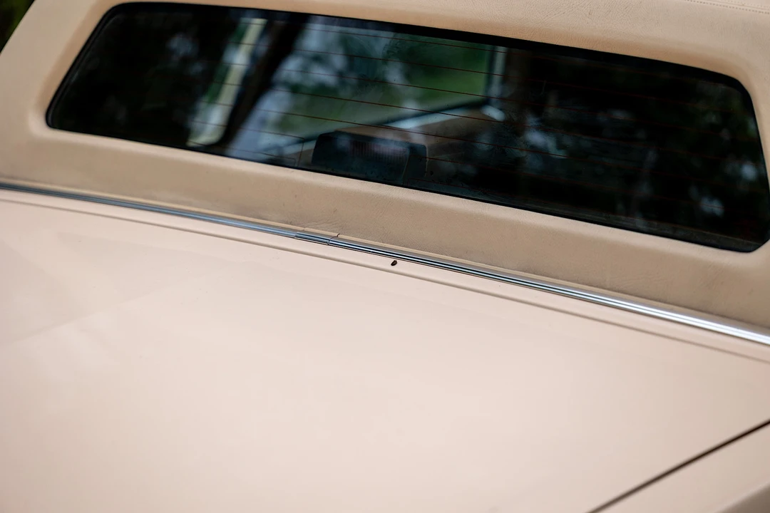 1989 Cadillac Fleetwood - Image 15 of 31