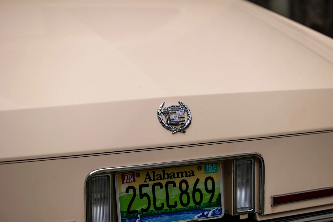 1989 Cadillac Fleetwood - Image 17 of 31
