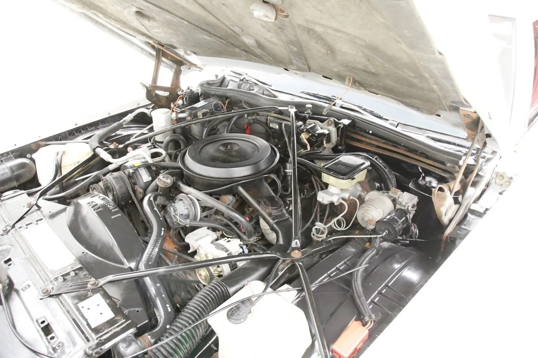 1989 Cadillac Brougham - Image 11 of 12