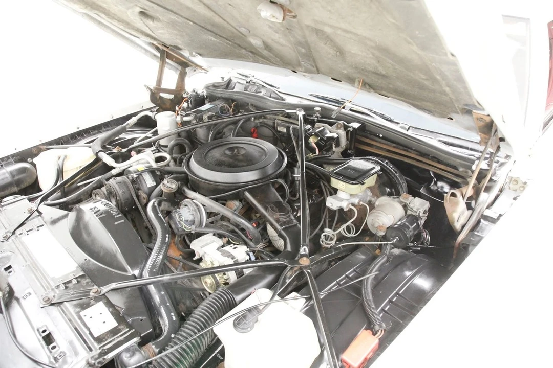 1989 Cadillac Brougham - Image 11 of 12