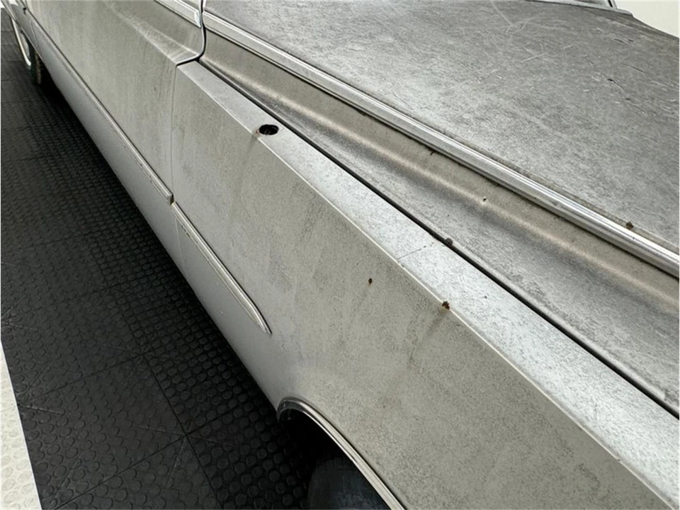 1989 Cadillac Fleetwood - Image 26 of 31