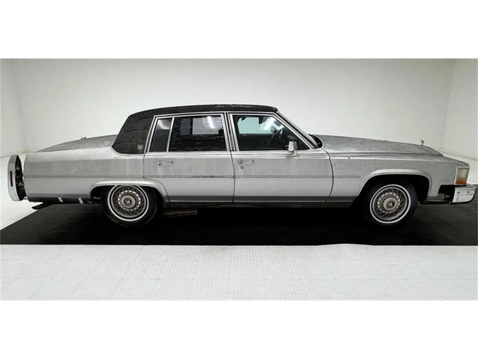 1989 Cadillac Fleetwood - Image 6 of 31