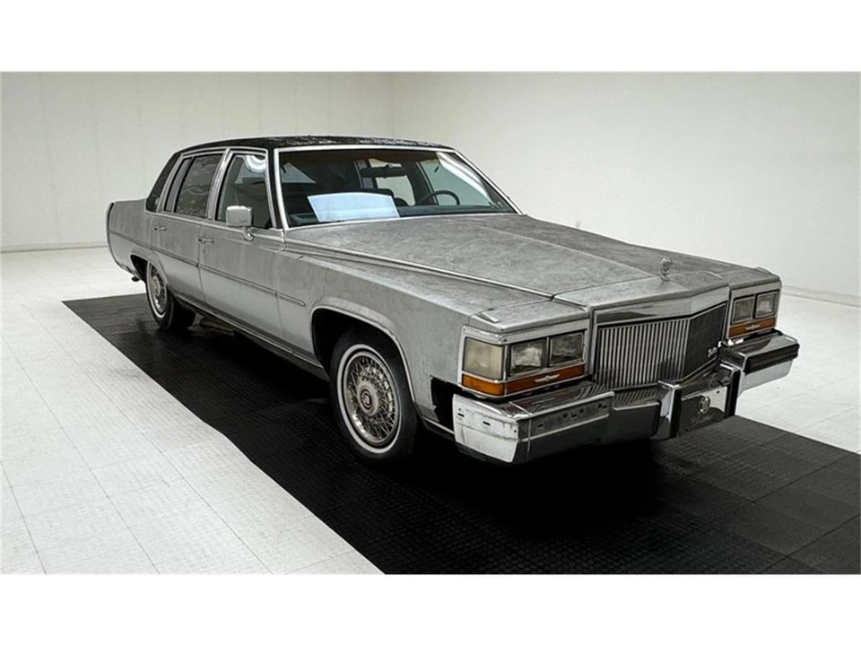 1989 Cadillac Fleetwood - Image 7 of 31