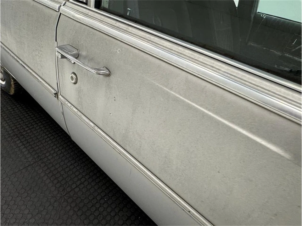 1989 Cadillac Fleetwood - Image 28 of 31
