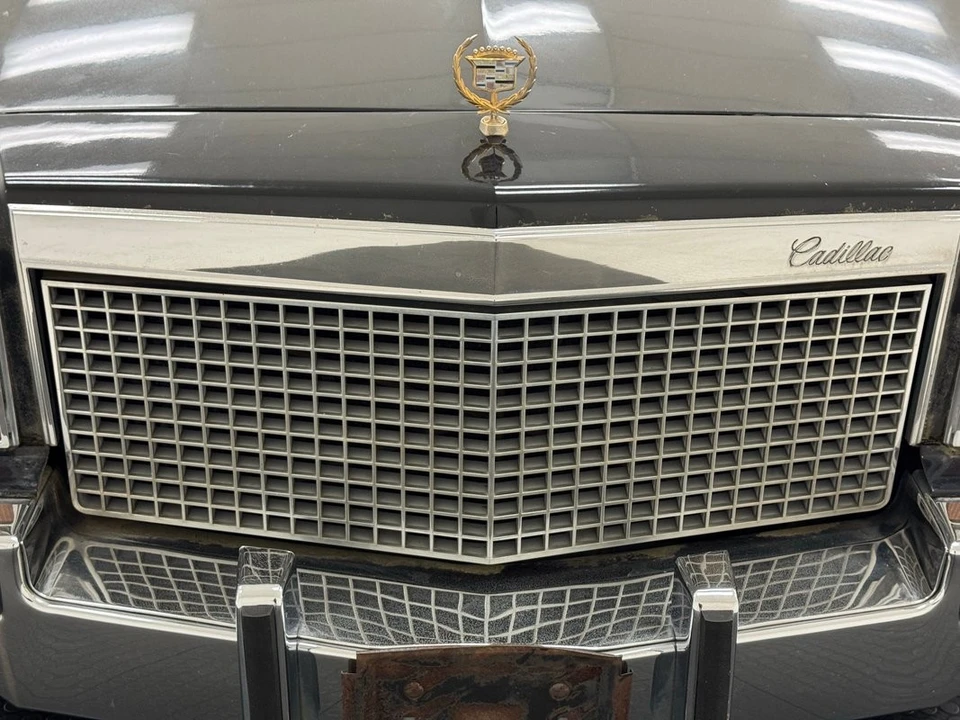 1989 Cadillac Brougham - Image 9 of 12