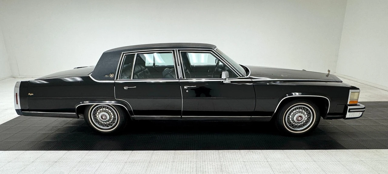 1989 Cadillac Brougham - Image 6 of 12