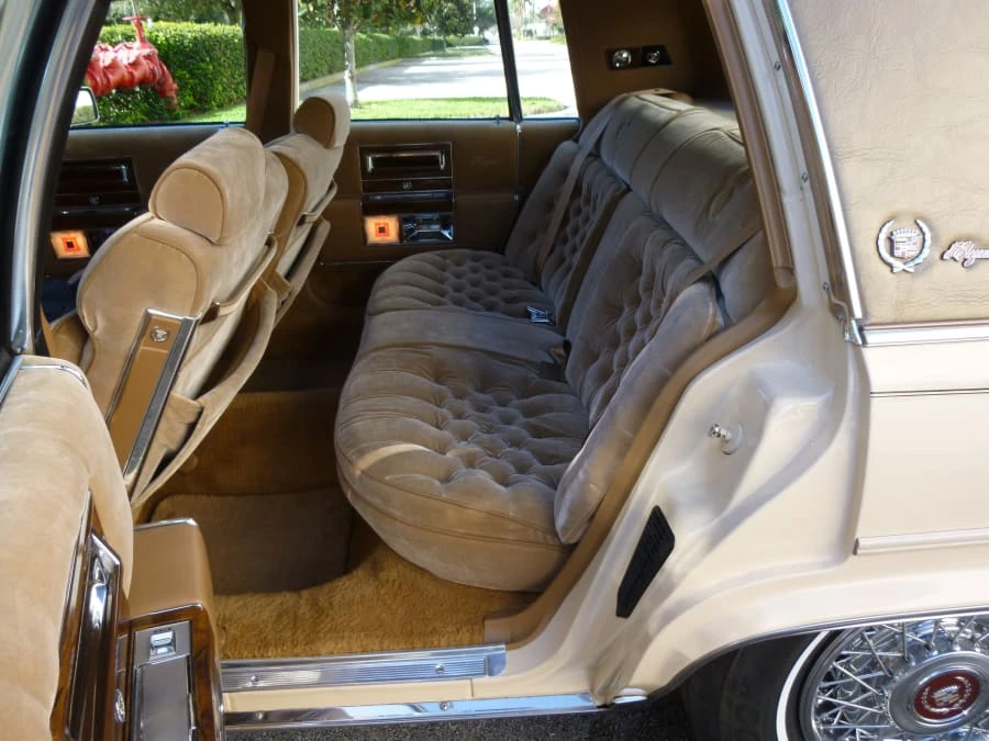 1989 Cadillac Brougham - Image 6 of 8
