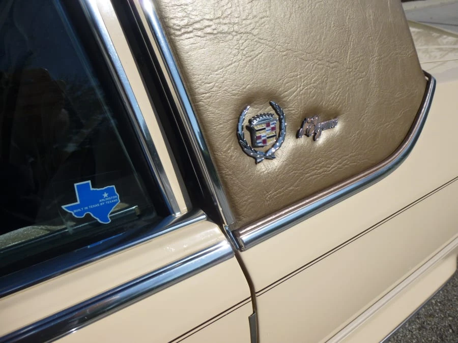 1989 Cadillac Brougham - Image 8 of 8