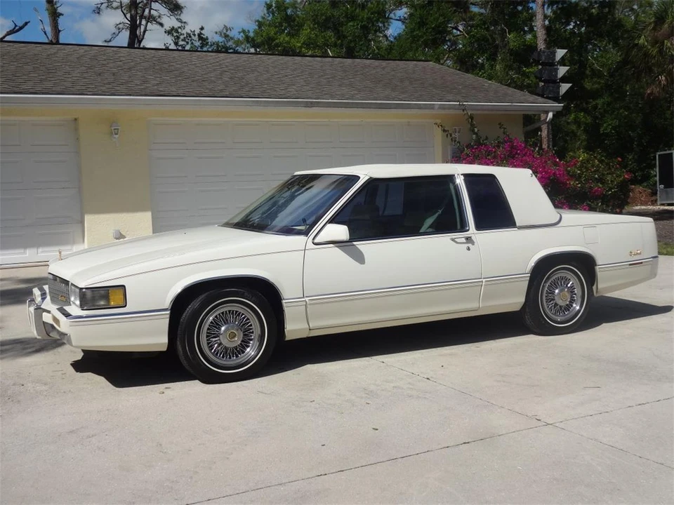 1989 Cadillac DeVille 6th Gen - Image 7 of 31